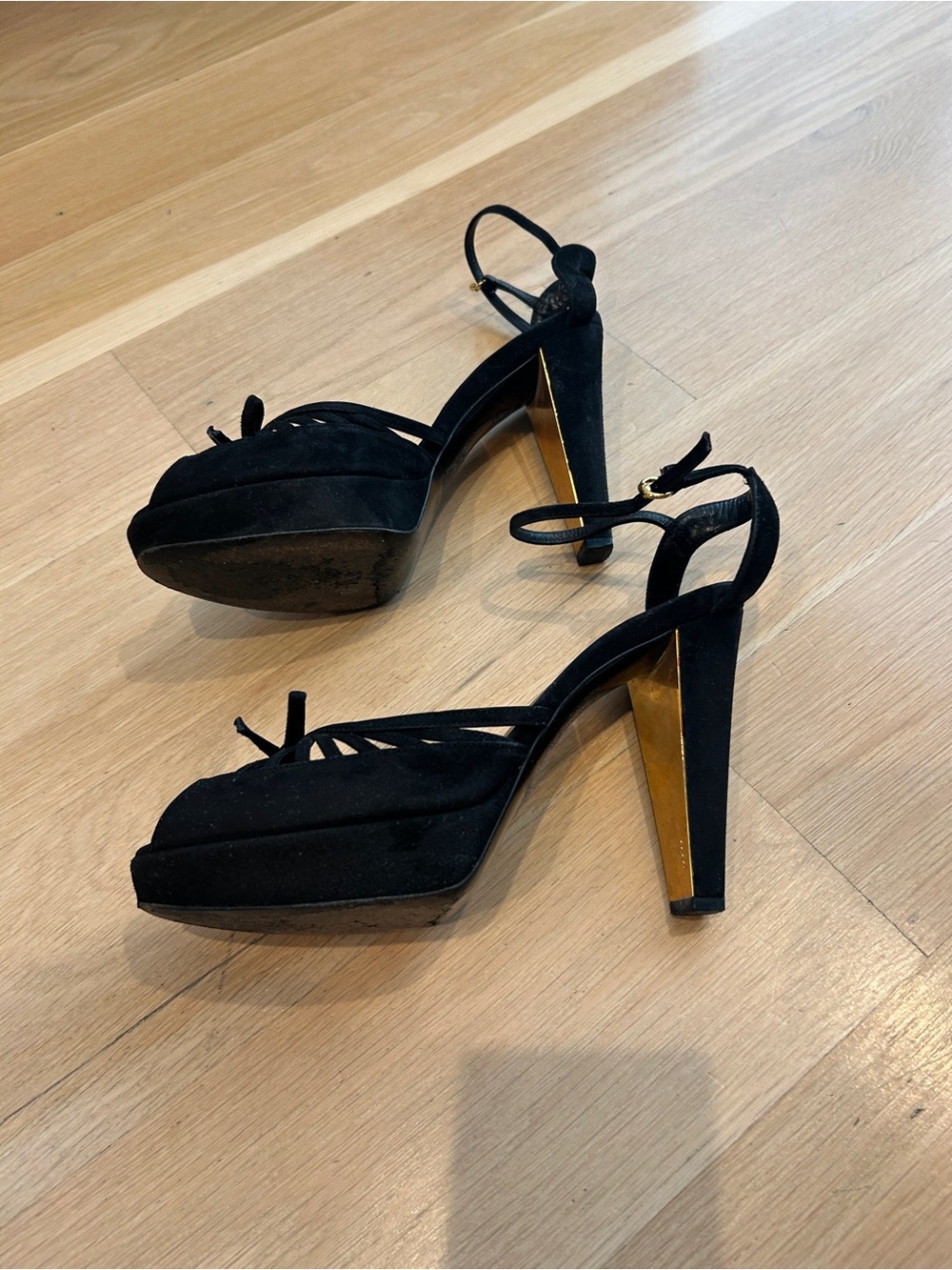 Gucci Black Suede platform High Heel